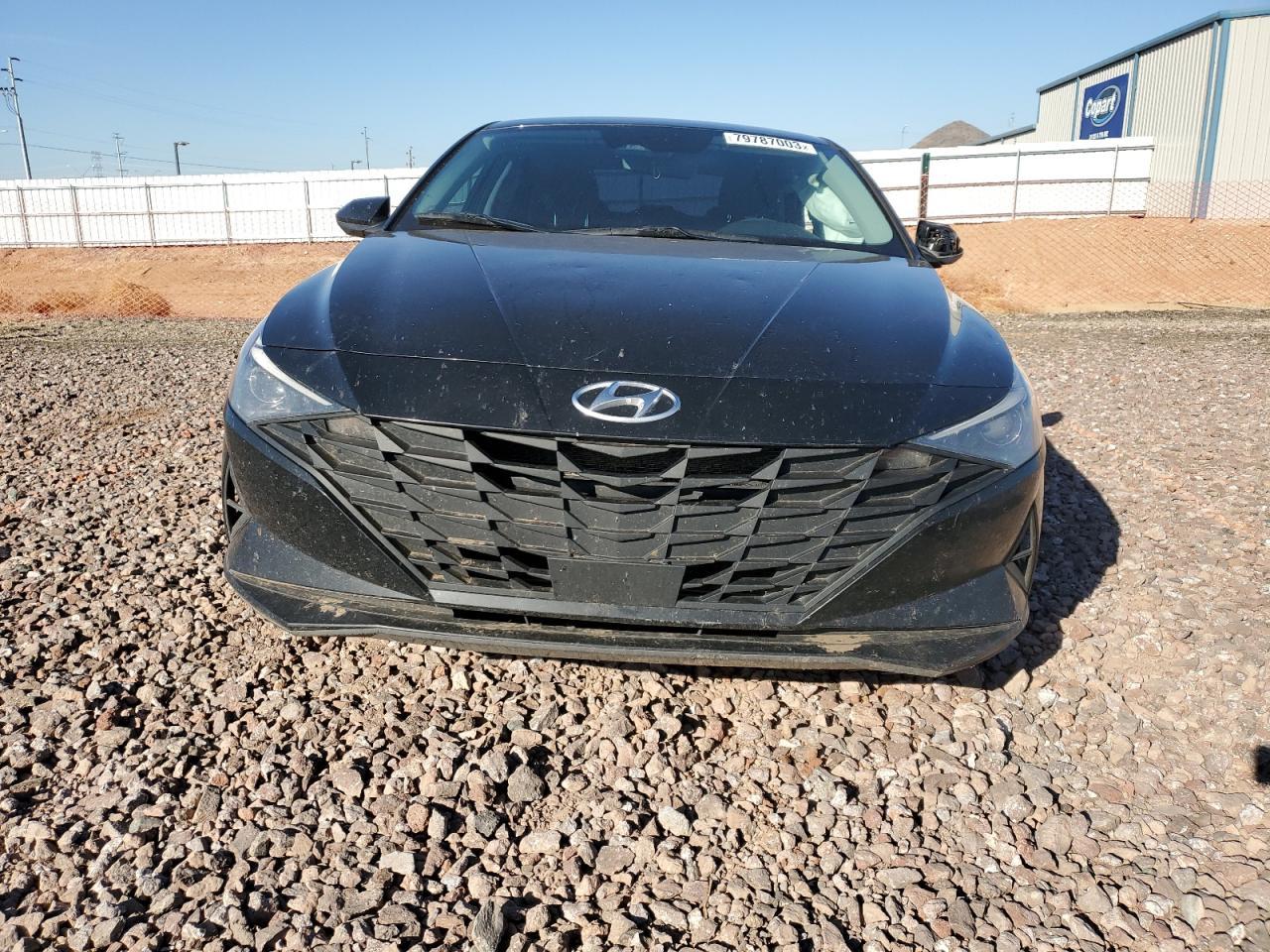 2022 HYUNDAI ELANTRA SE - Фото 5