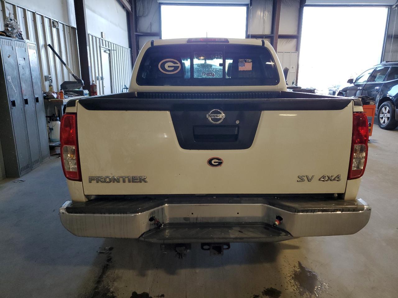 2017 NISSAN FRONTIER S - Image 6