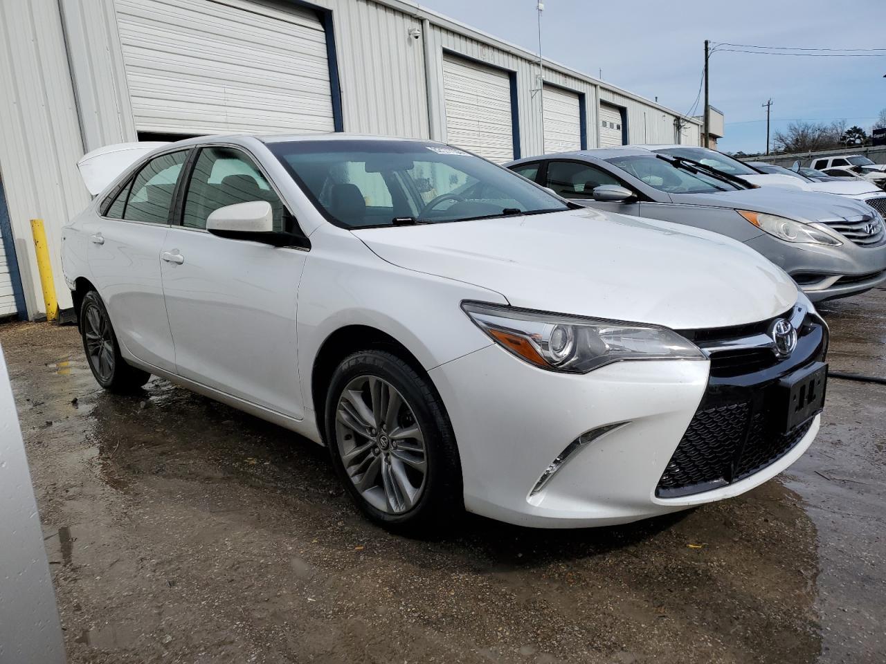2017 TOYOTA CAMRY LE - Image 4