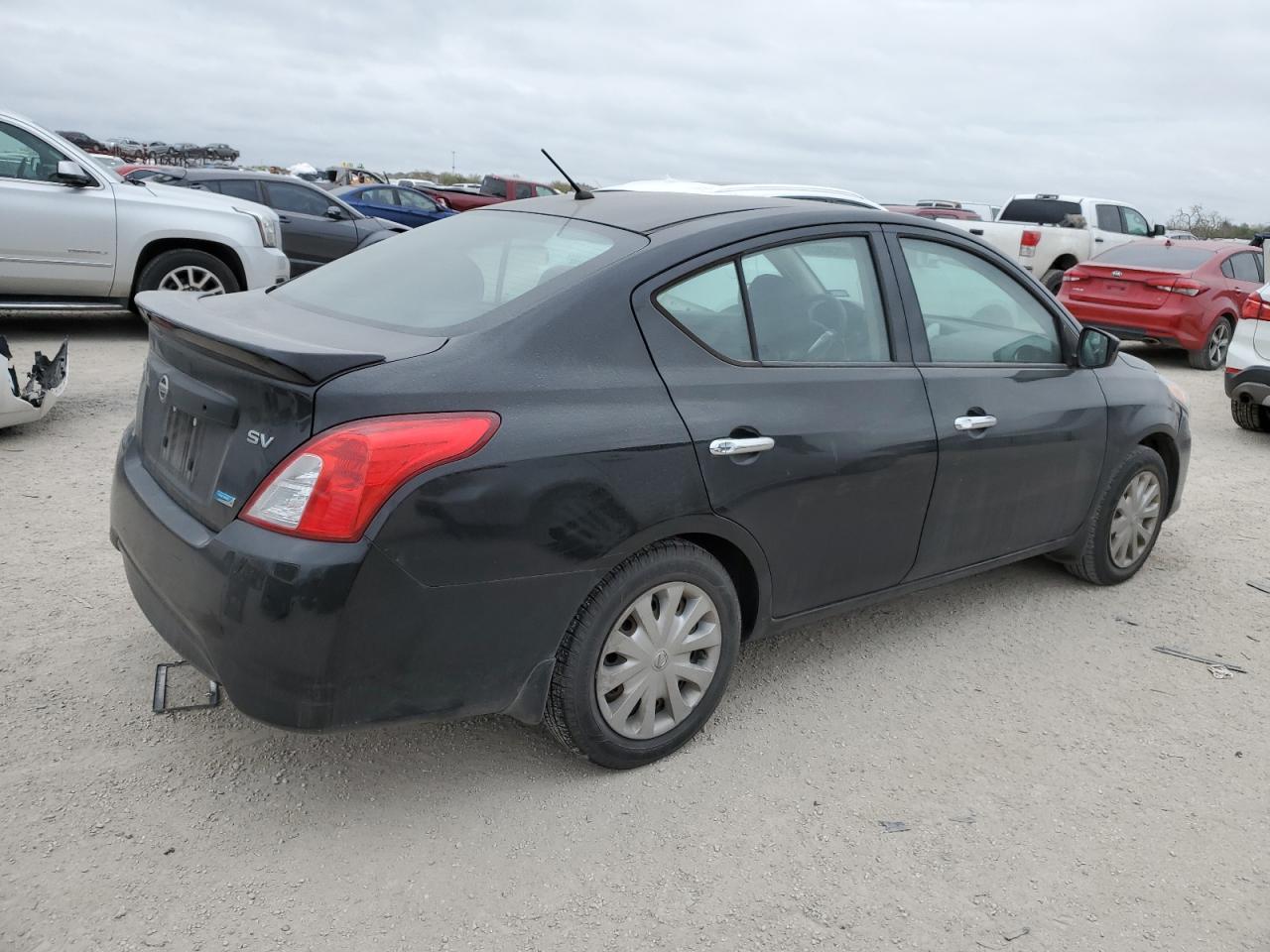 2016 NISSAN VERSA S - Image 3