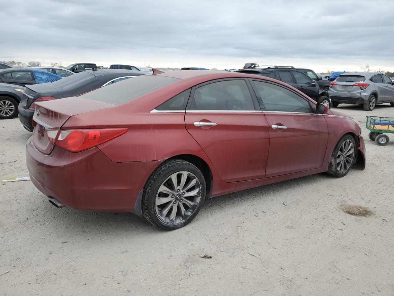 2011 HYUNDAI SONATA SE - Фото 3