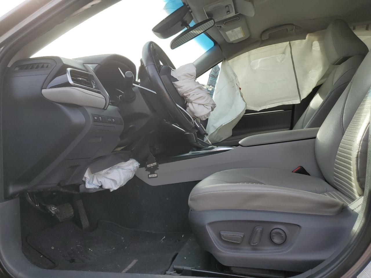 2018 TOYOTA CAMRY L - Image 7