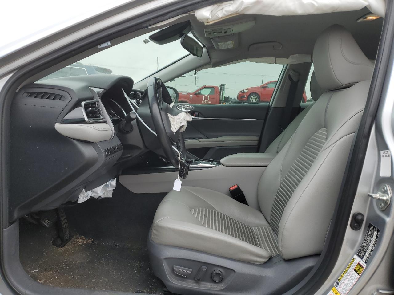 2019 TOYOTA CAMRY L - Фото 7
