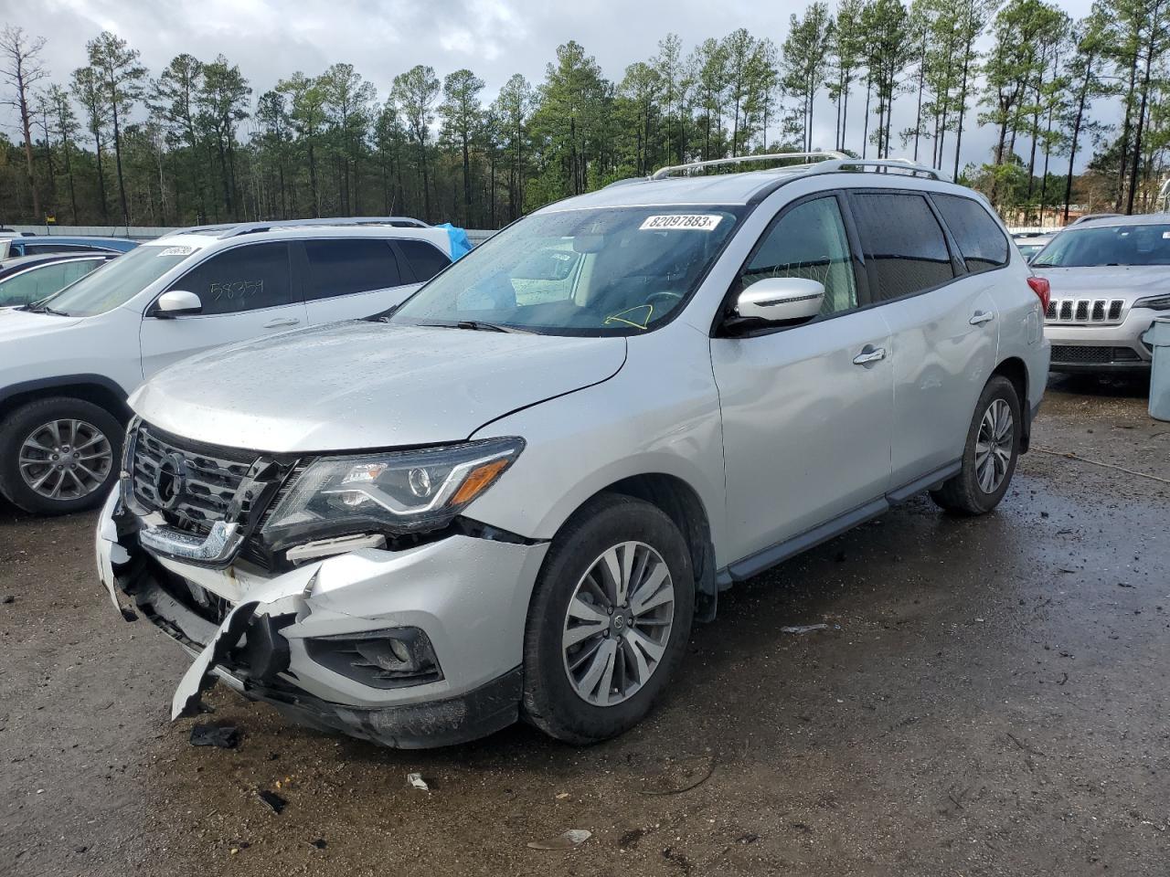 2017 NISSAN PATHFINDER