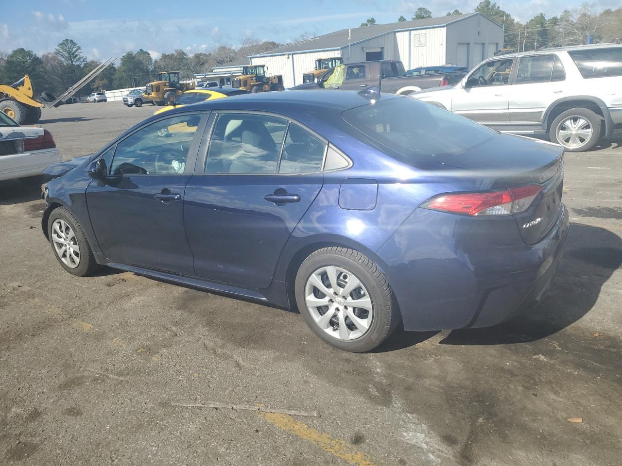2021 TOYOTA COROLLA LE - Фото 2