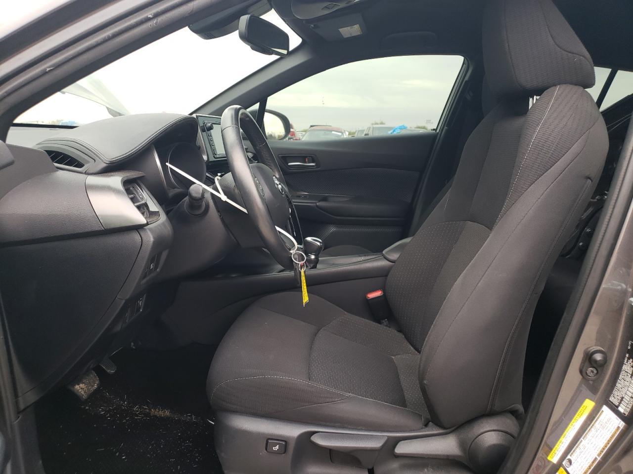 2018 TOYOTA C-HR XLE - Image 7