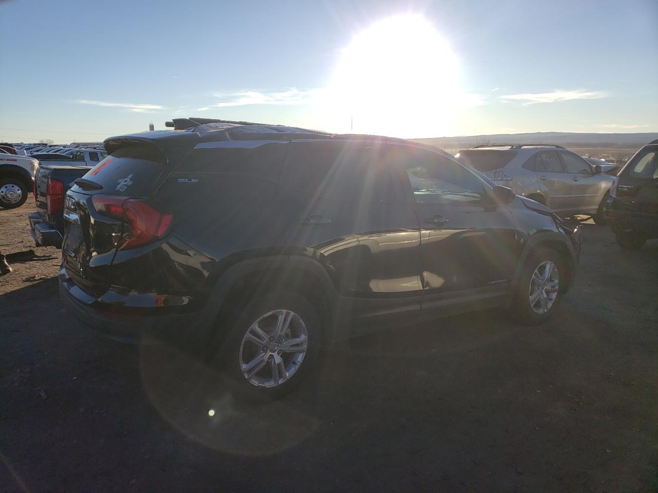 2021 GMC TERRAIN SL - Фото 3
