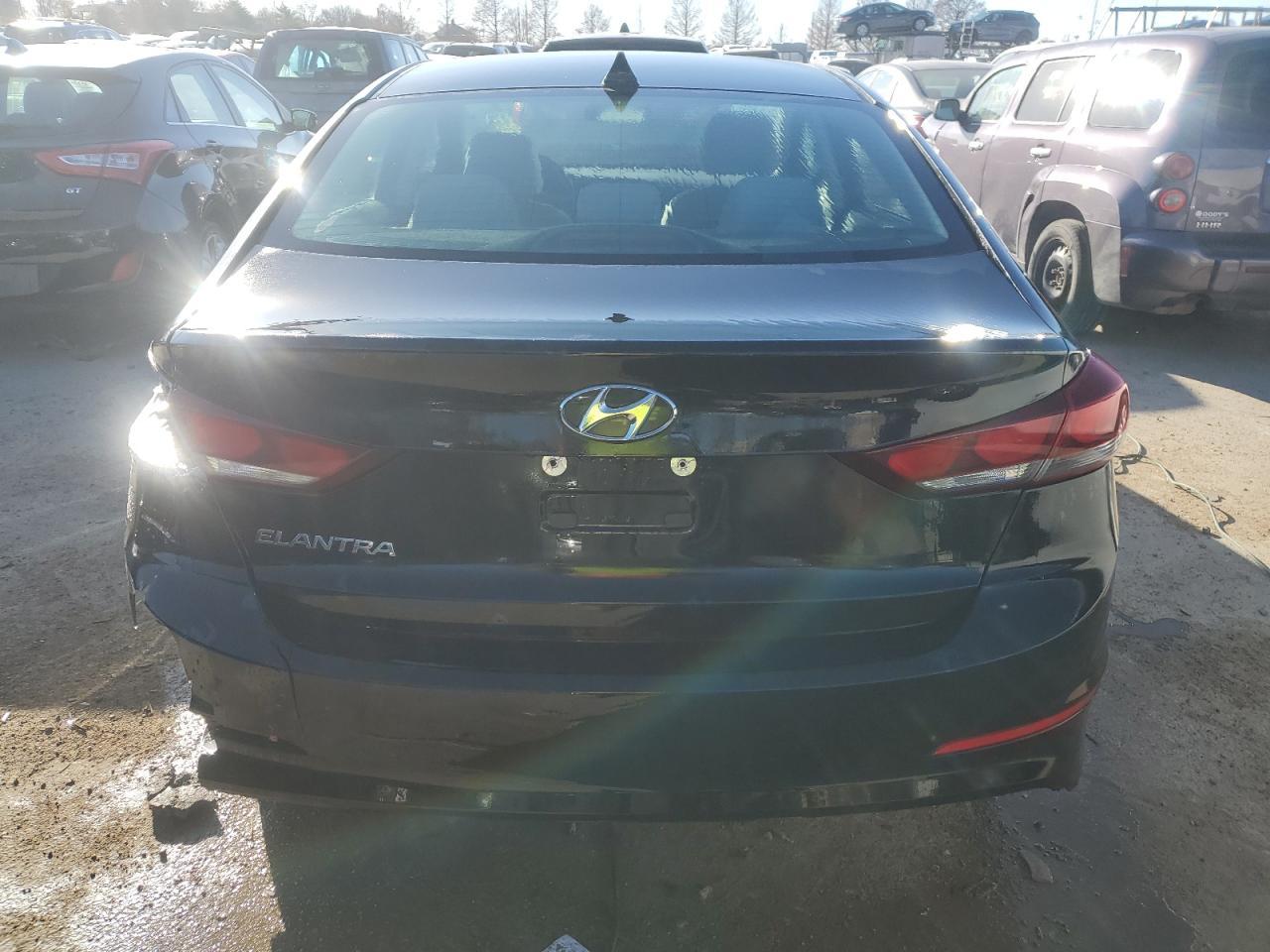 2017 HYUNDAI ELANTRA SE - Image 6