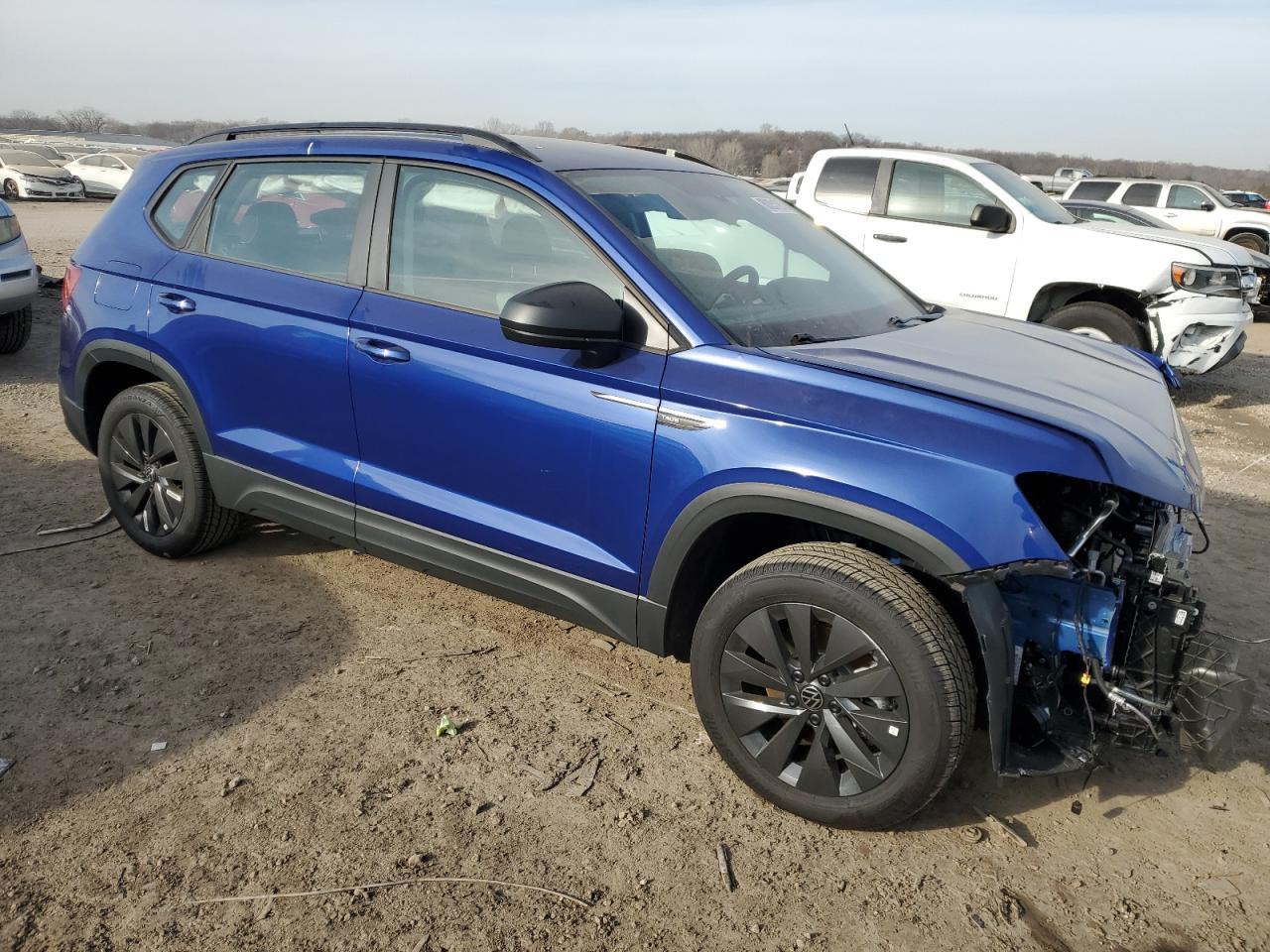 2023 VOLKSWAGEN TAOS S - Image 4