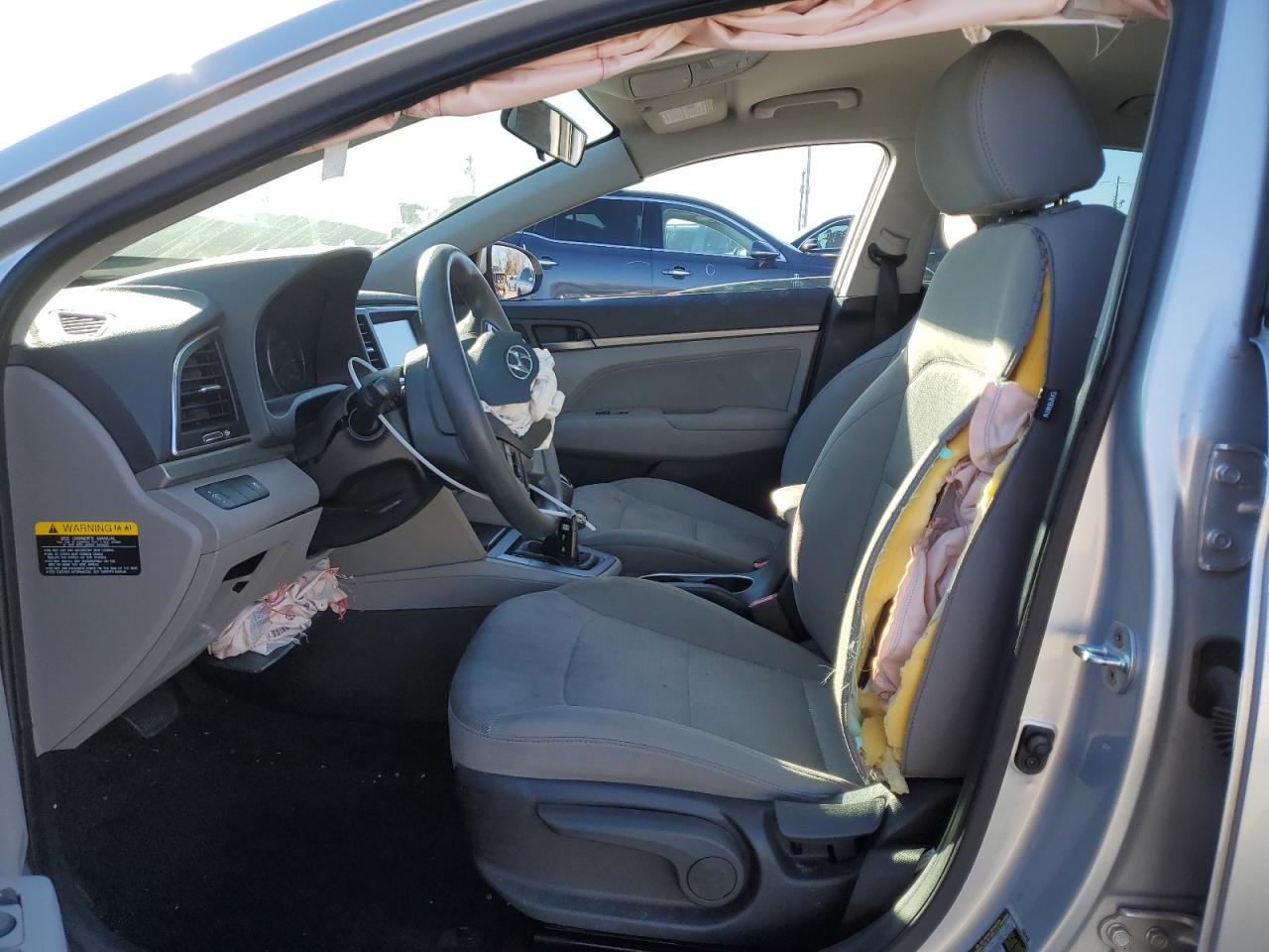2017 HYUNDAI ELANTRA SE - Фото 7