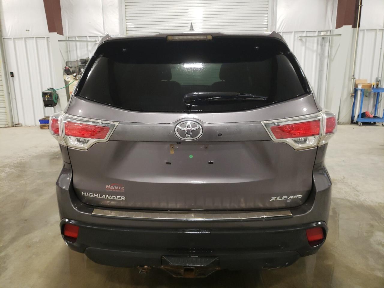 2015 TOYOTA HIGHLANDER - Фото 6