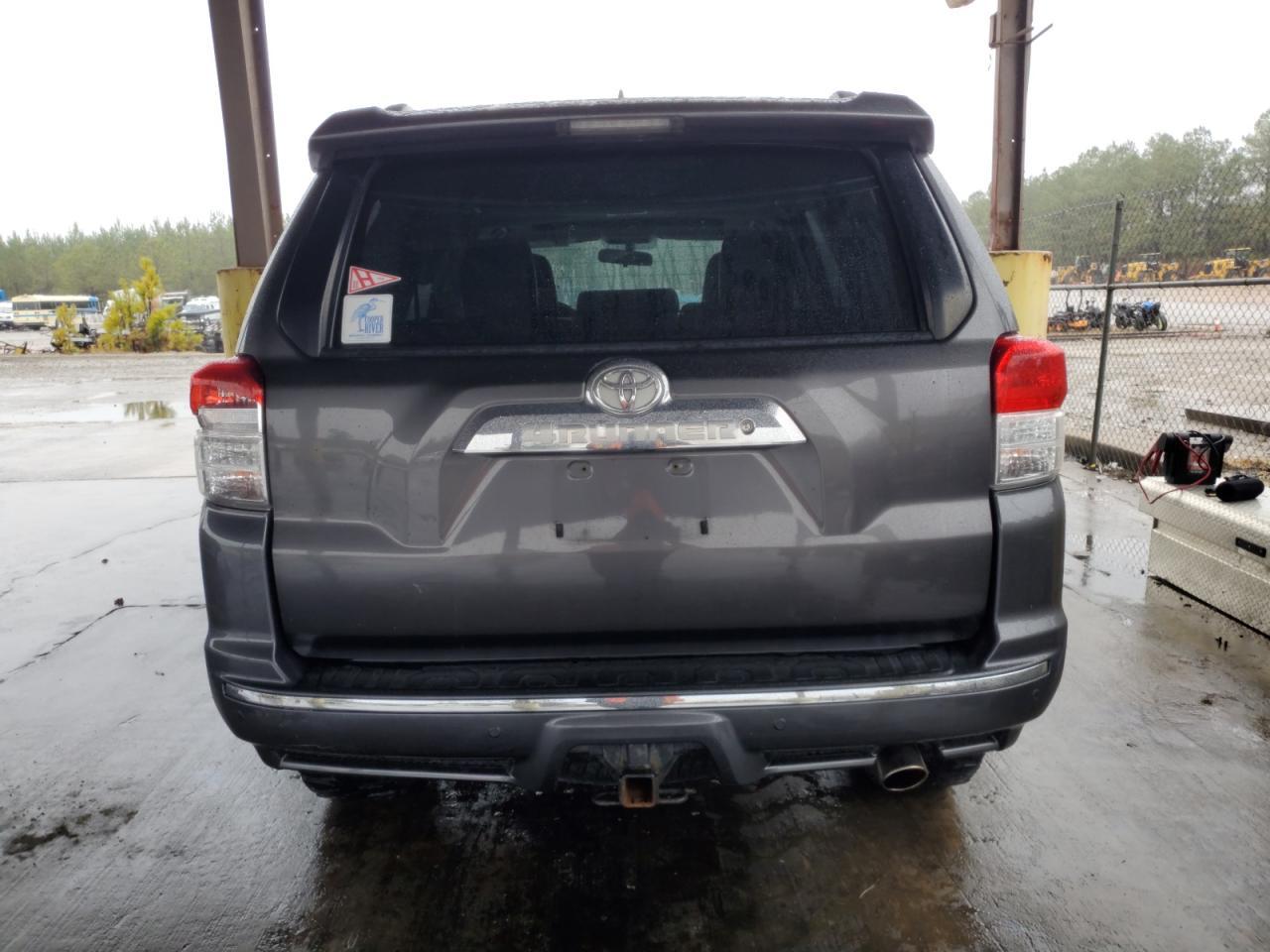 2011 TOYOTA 4RUNNER SR - Image 6
