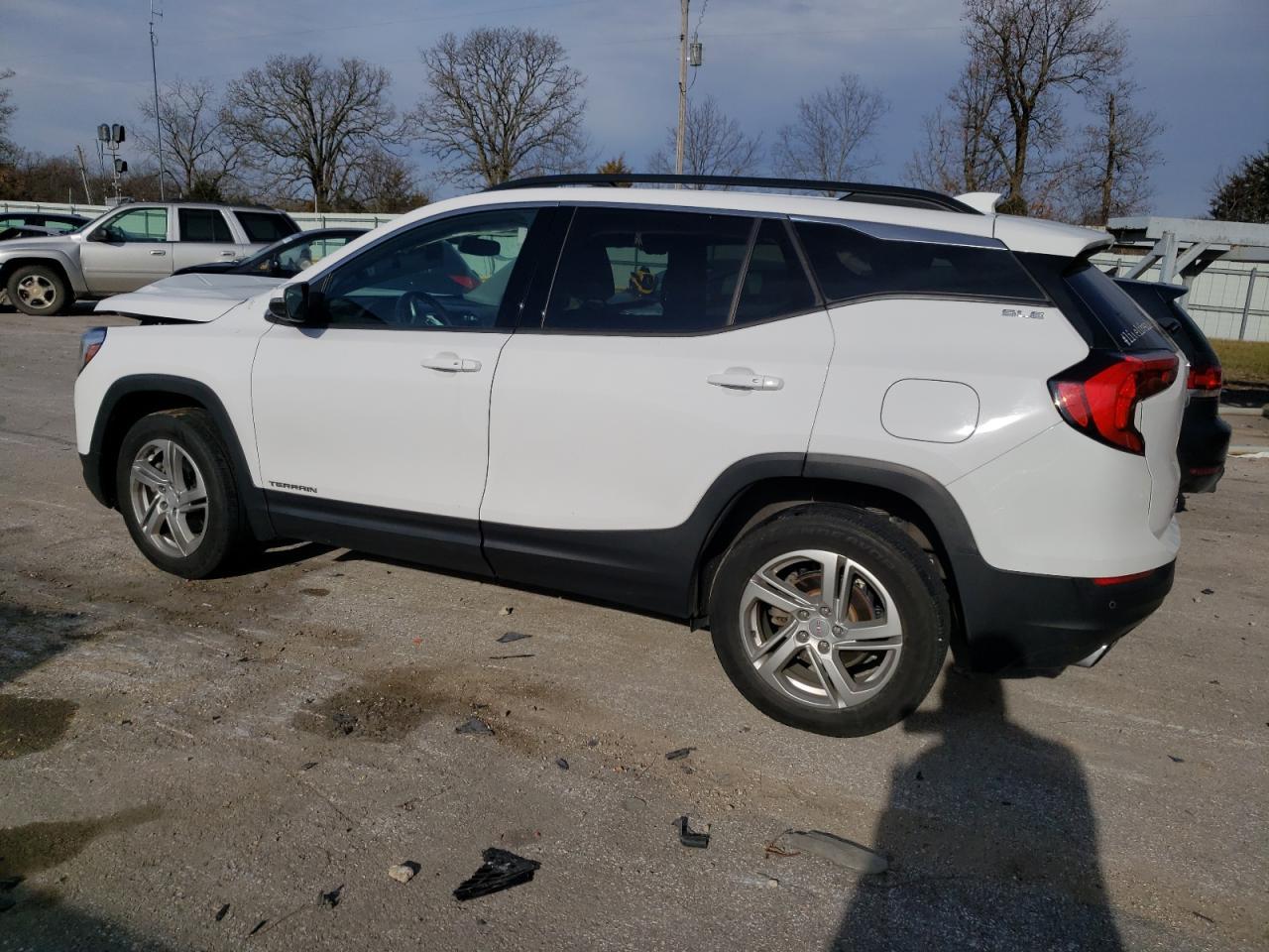 2018 GMC TERRAIN SL - Image 2