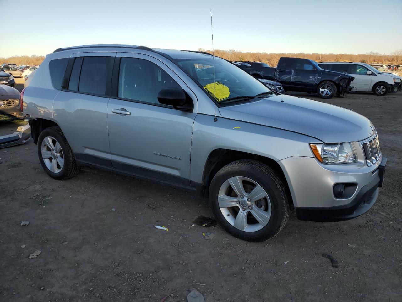 2011 JEEP COMPASS SP - Фото 4
