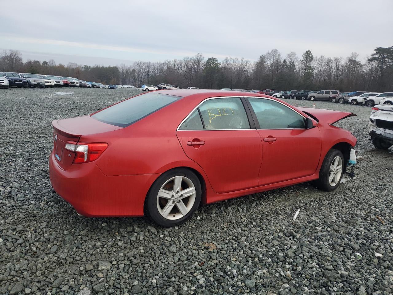 2013 TOYOTA CAMRY L - Фото 3