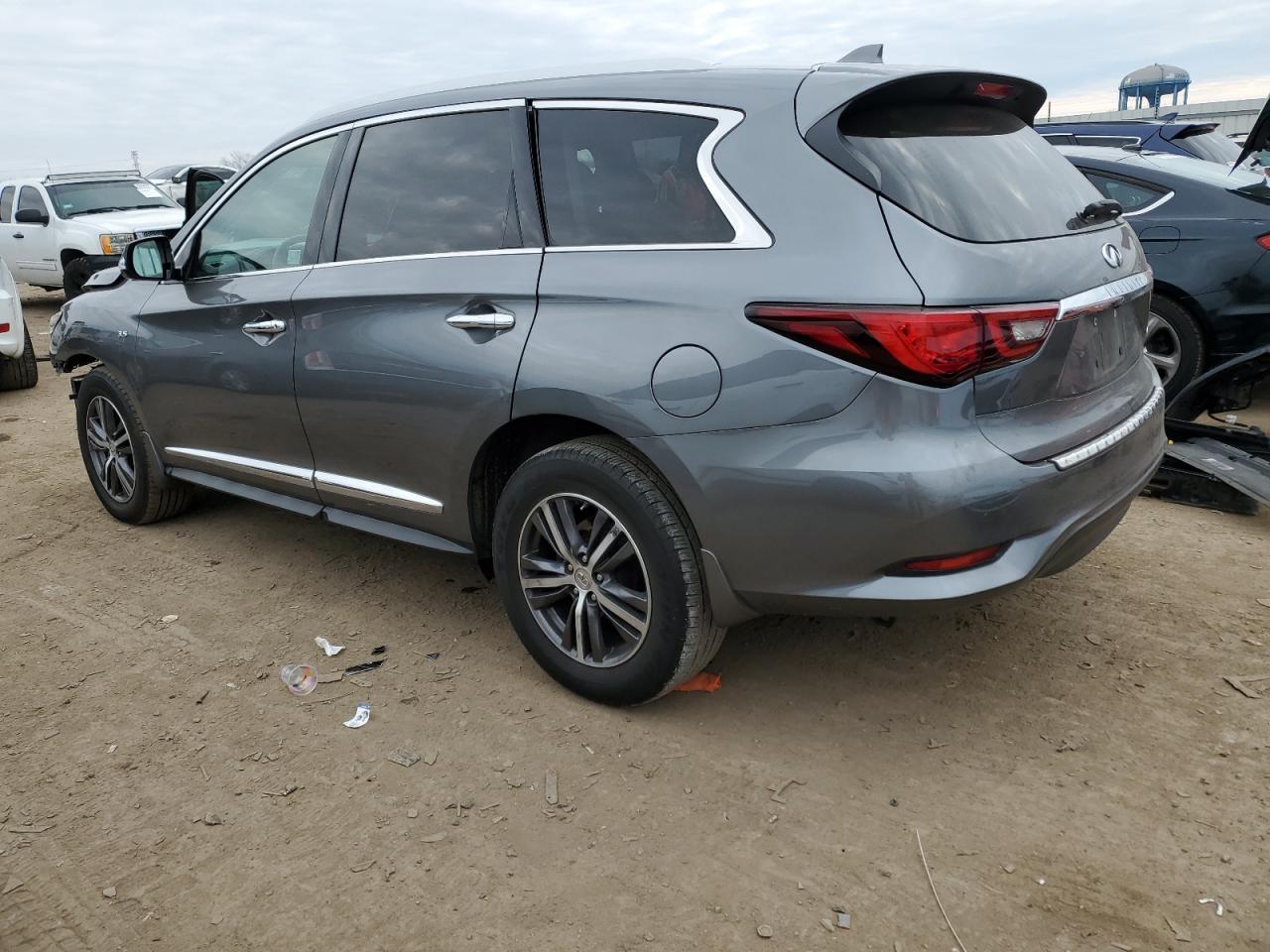 2019 INFINITI QX60 LUXE - Фото 2