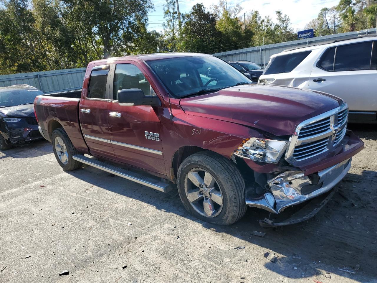 2017 RAM 1500 SLT - Image 4