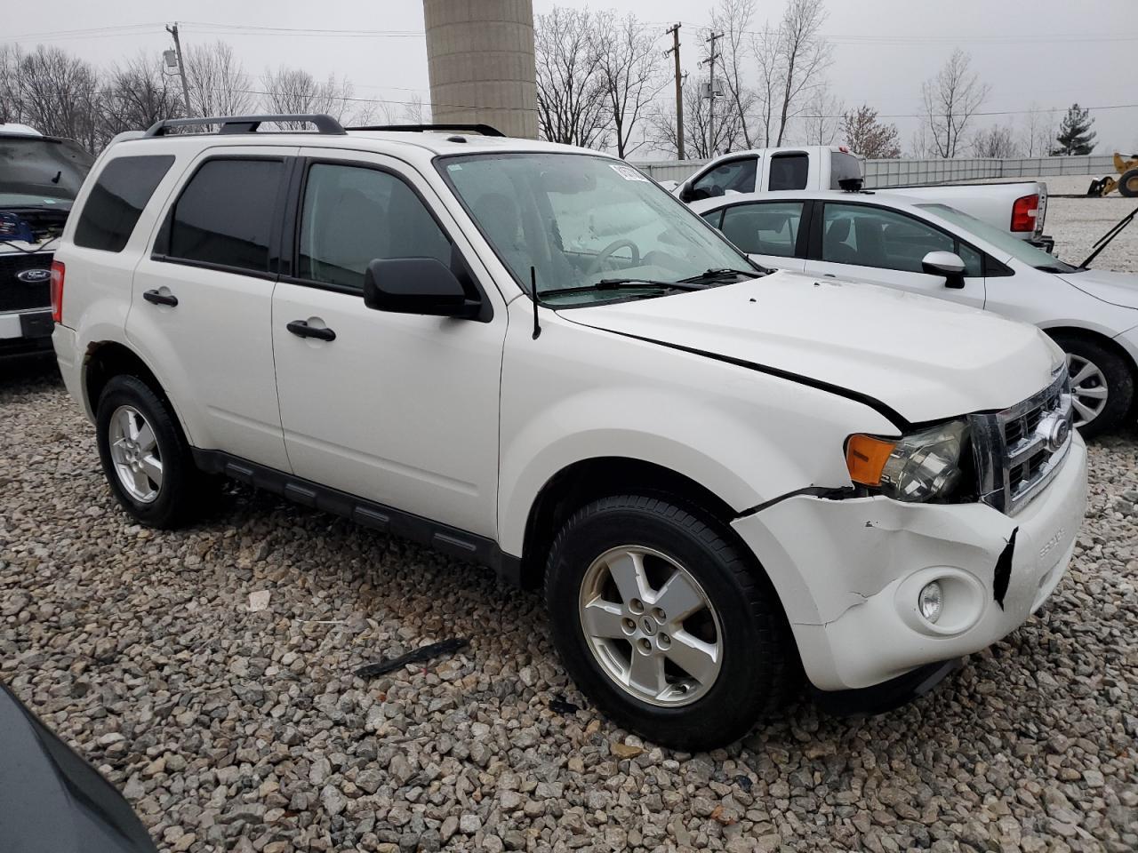 2010 FORD ESCAPE XLT - Фото 4