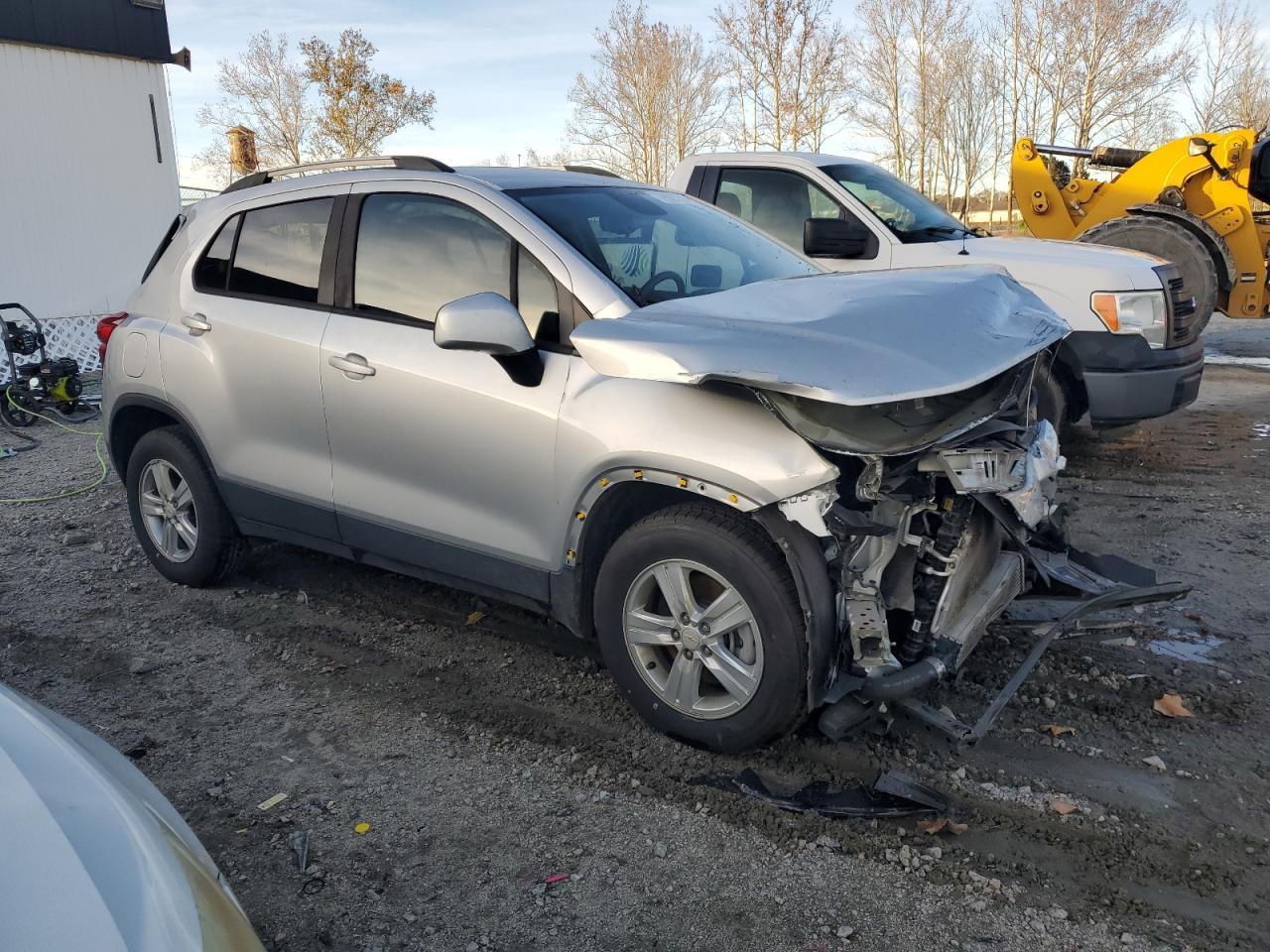 2021 CHEVROLET TRAX 1LT - Image 4