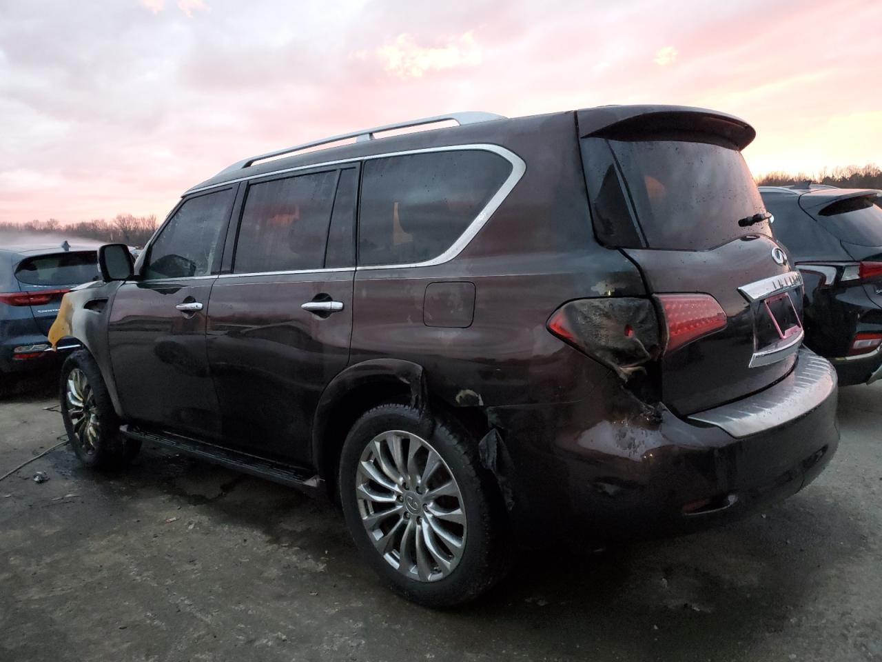 2017 INFINITI QX80 BASE - Фото 2