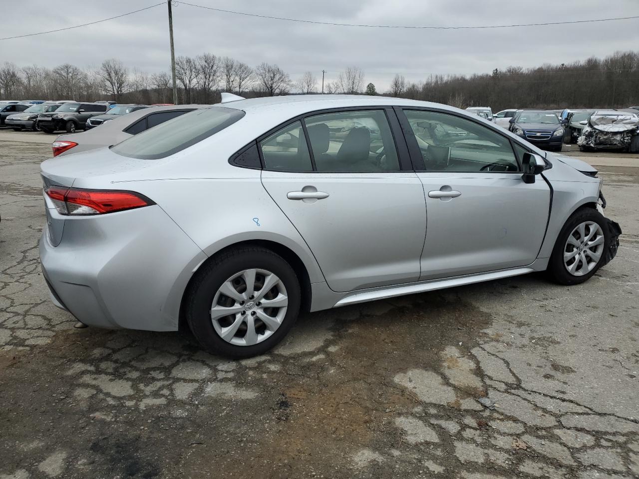 2021 TOYOTA COROLLA LE - Фото 3