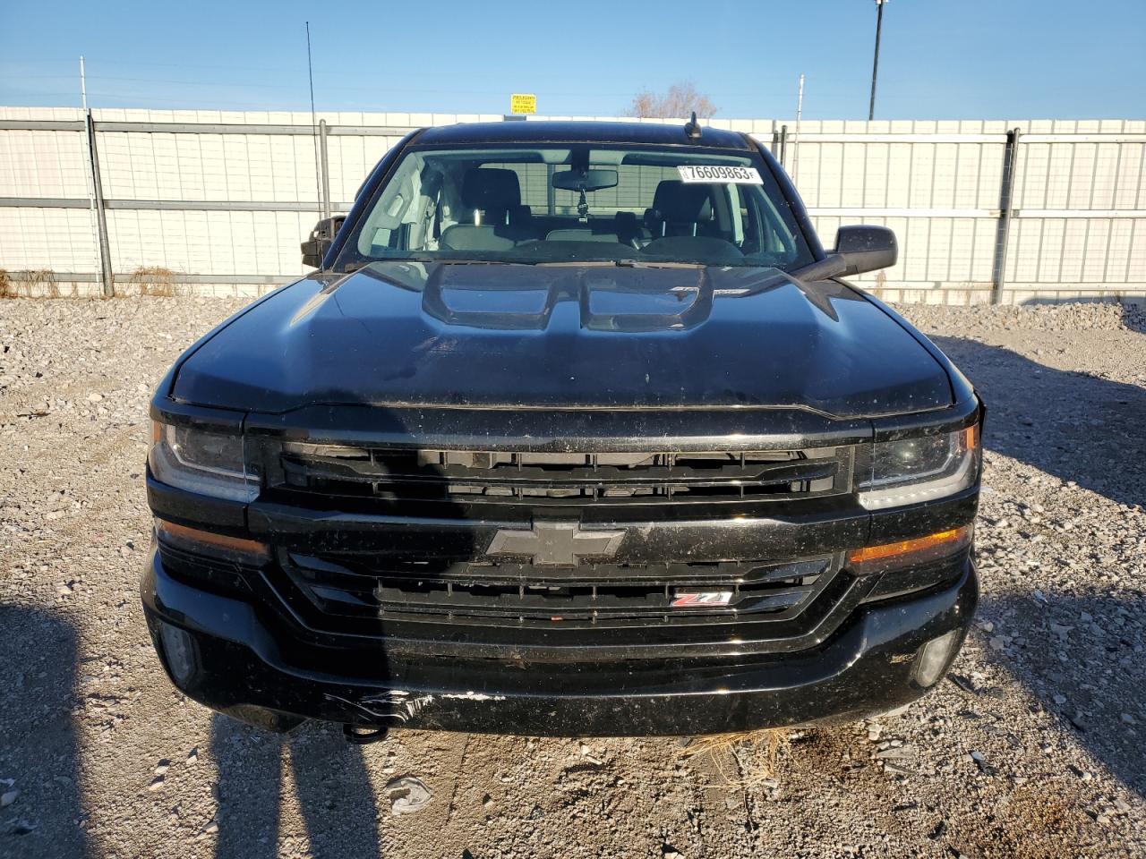 2017 CHEVROLET SILVERADO - Image 5