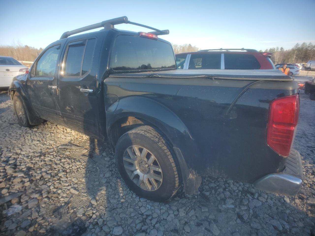 2012 NISSAN FRONTIER S - Фото 2