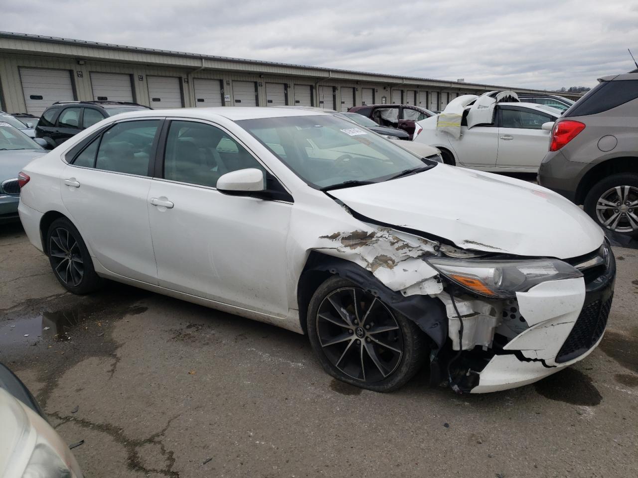 2017 TOYOTA CAMRY LE - Фото 4