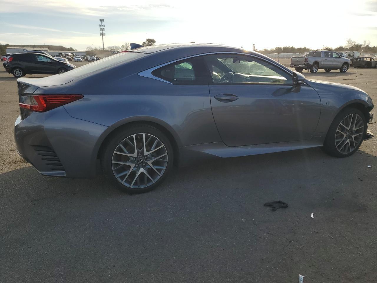 2018 LEXUS RC 300 - Фото 3