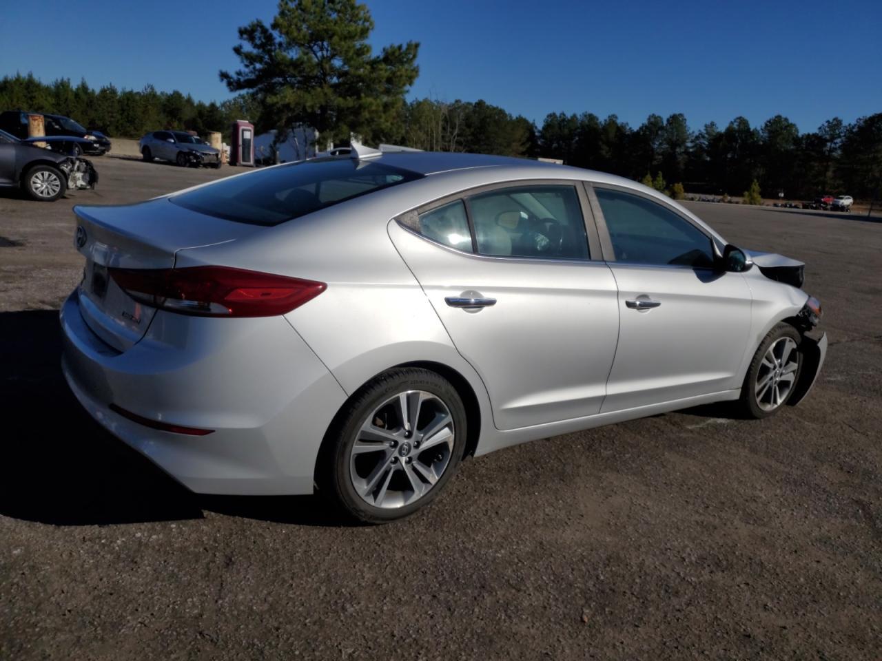 2017 HYUNDAI ELANTRA SE - Image 3