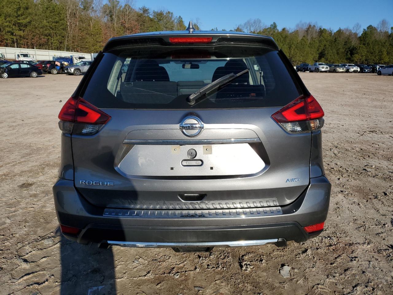 2017 NISSAN ROGUE S - Image 6