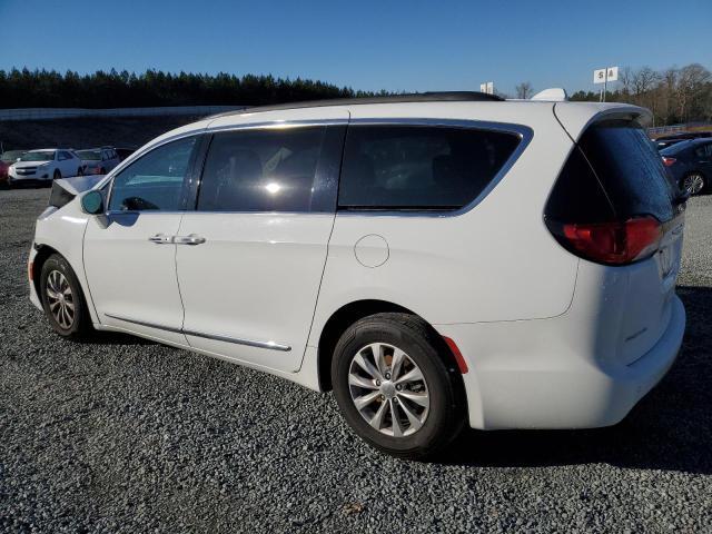 2017 Chrysler Pacifica Touring L - Фото 2