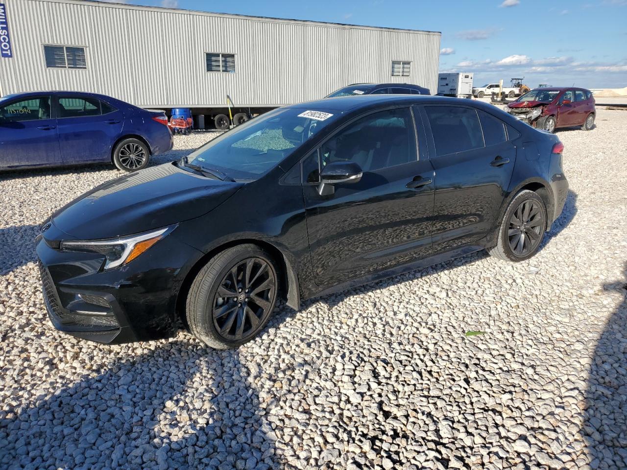 2024 TOYOTA COROLLA SE