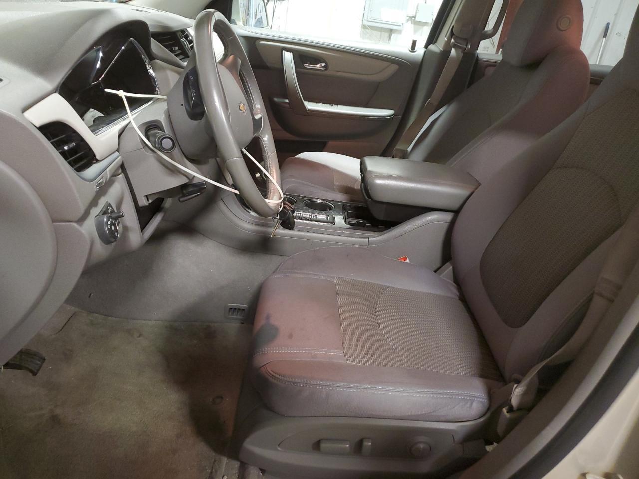 2014 CHEVROLET TRAVERSE L - Image 7