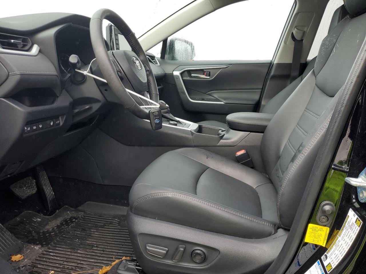 2022 TOYOTA RAV4 XLE P - Image 7