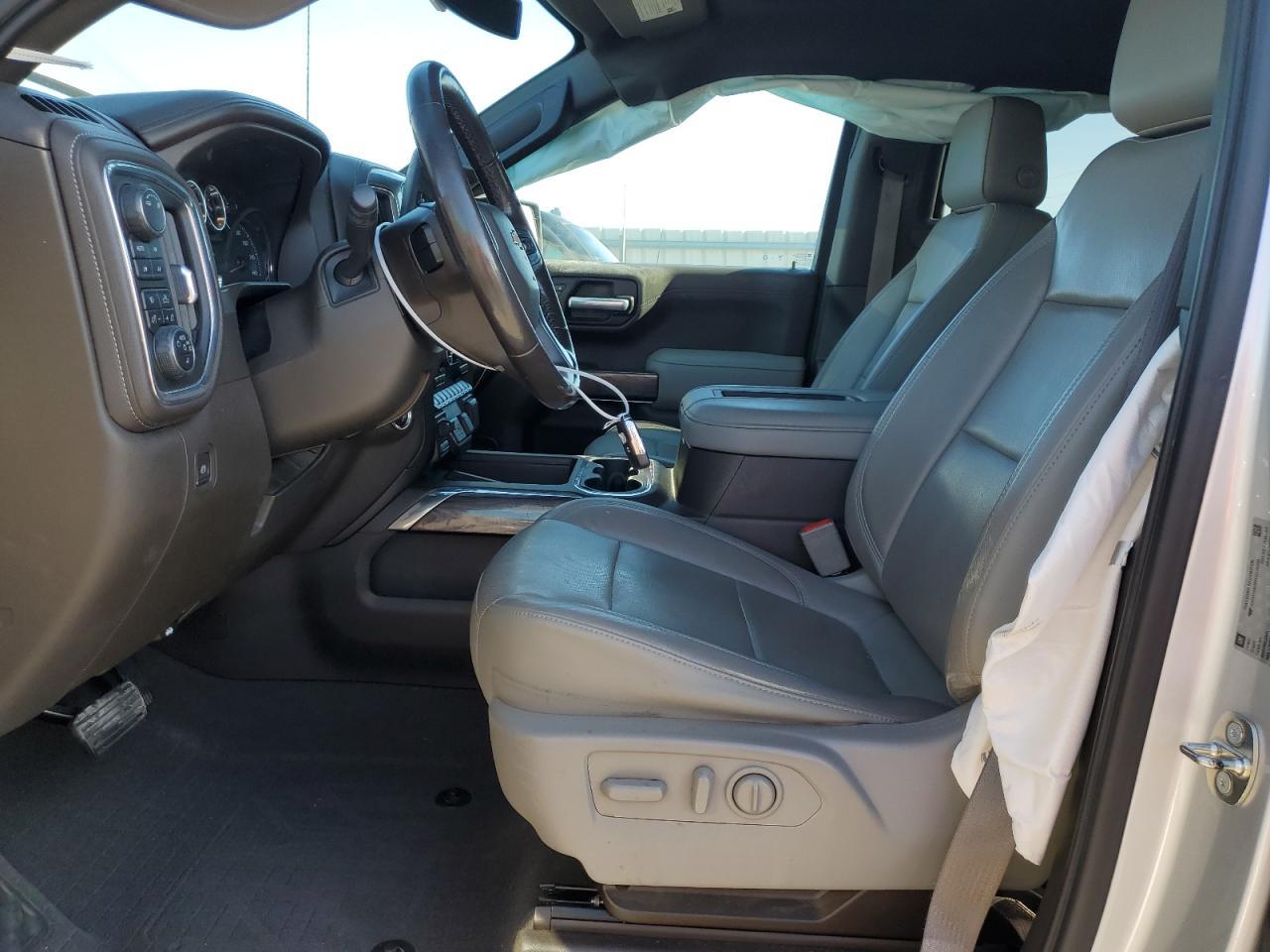 2019 CHEVROLET SILVERADO - Фото 7