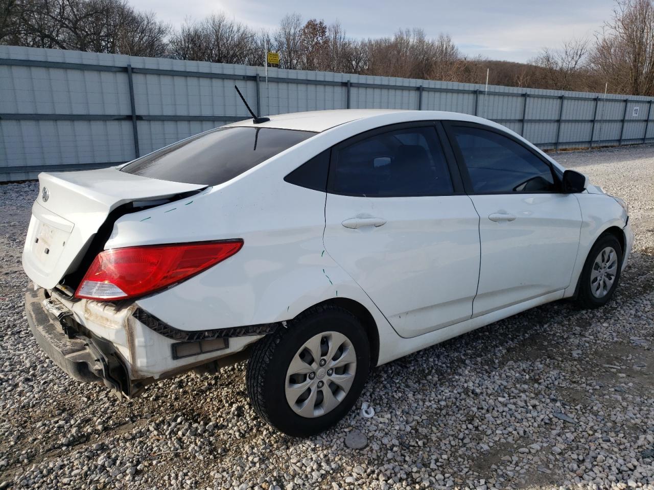 2016 HYUNDAI ACCENT SE - Фото 3