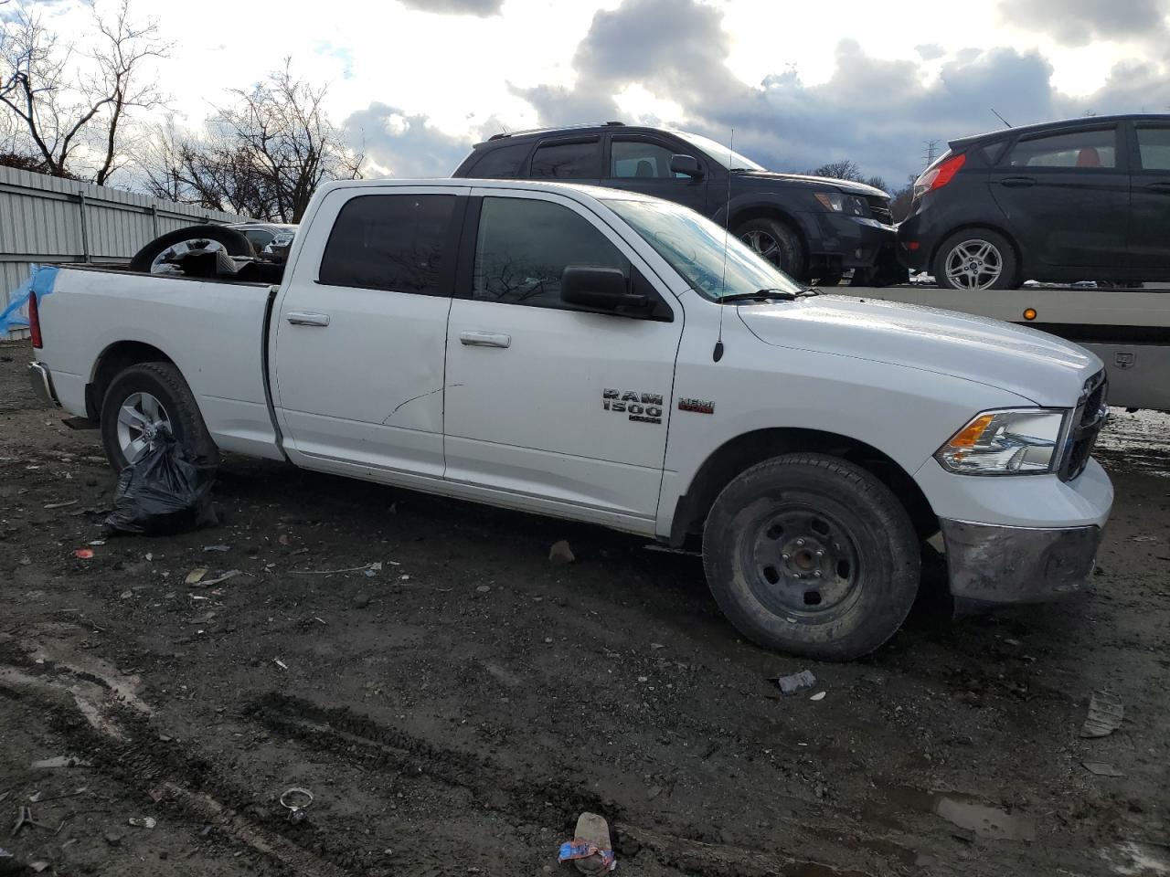 2019 RAM 1500 CLASS - Image 4
