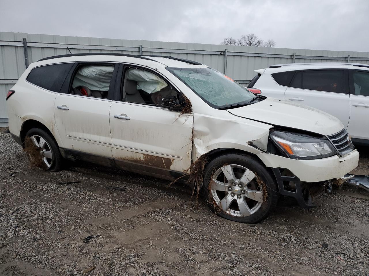 2014 CHEVROLET TRAVERSE L - Image 4