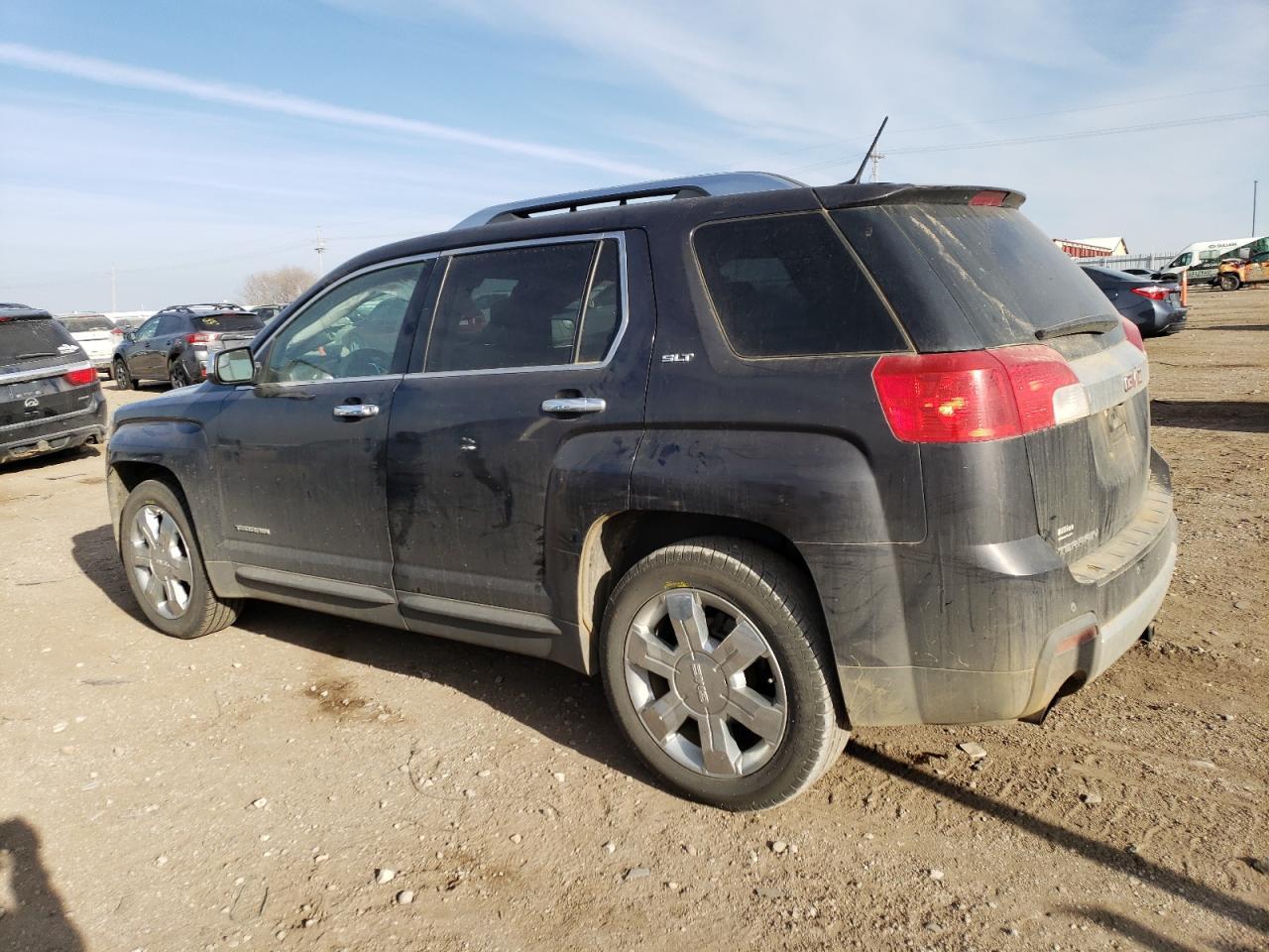 2013 GMC TERRAIN SL - Image 2