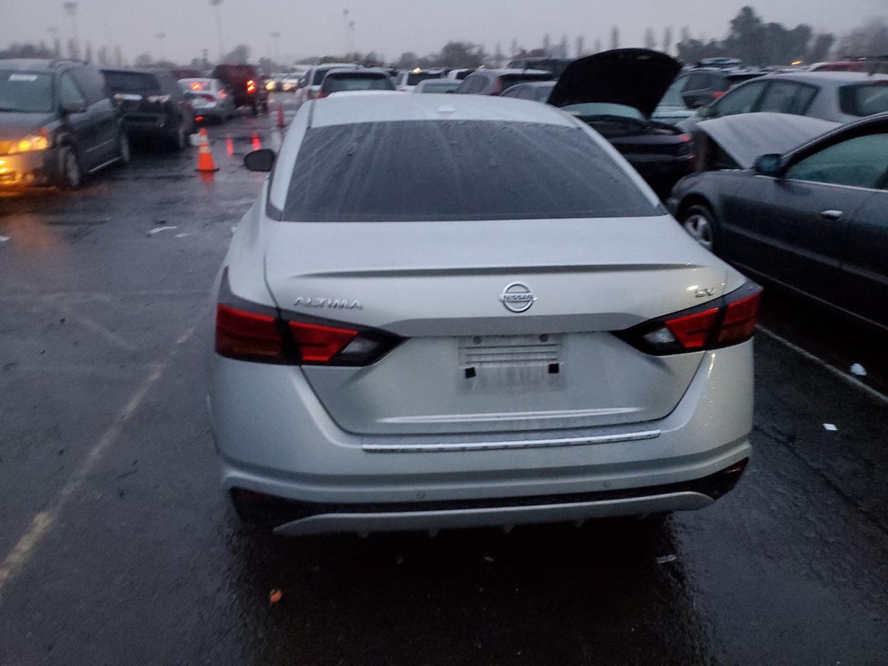 2022 NISSAN ALTIMA SV - Фото 6