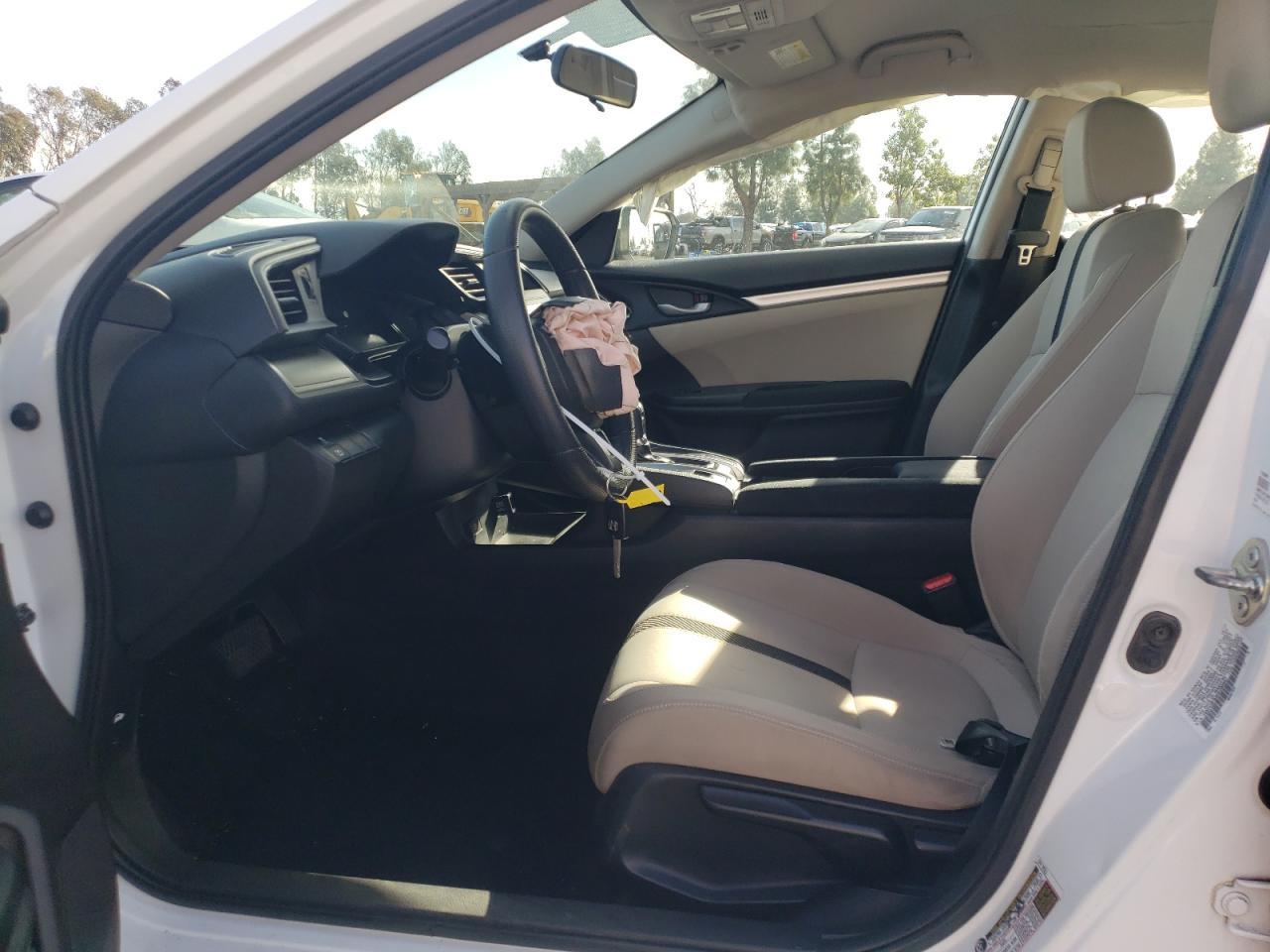 2017 HONDA CIVIC LX - Фото 7