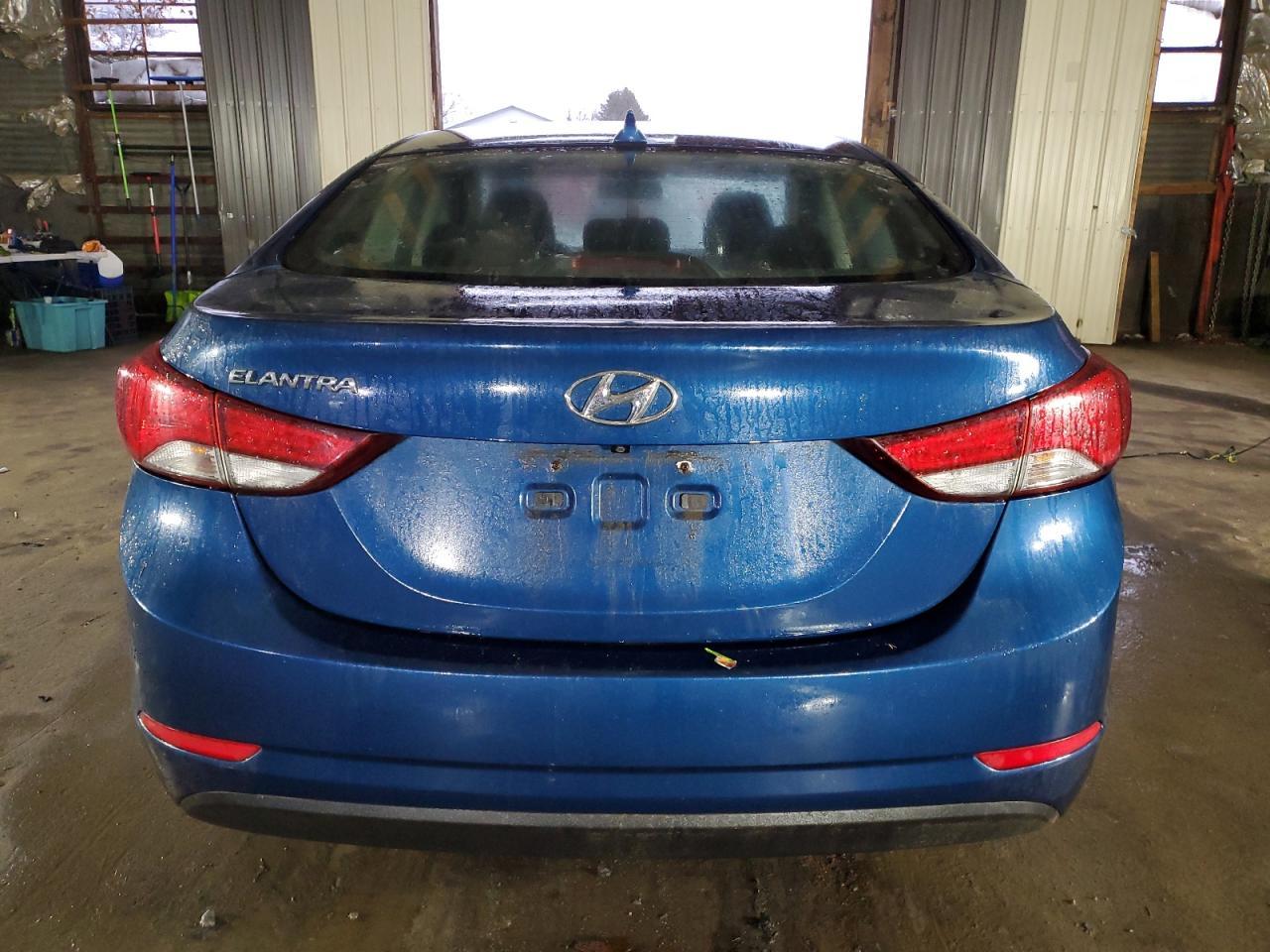 2015 HYUNDAI ELANTRA SE - Image 6