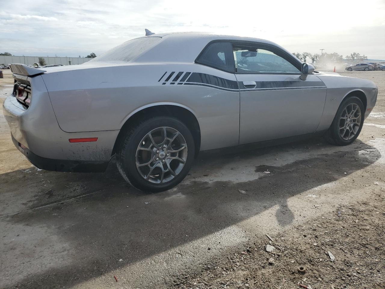 2017 DODGE CHALLENGER - Фото 3