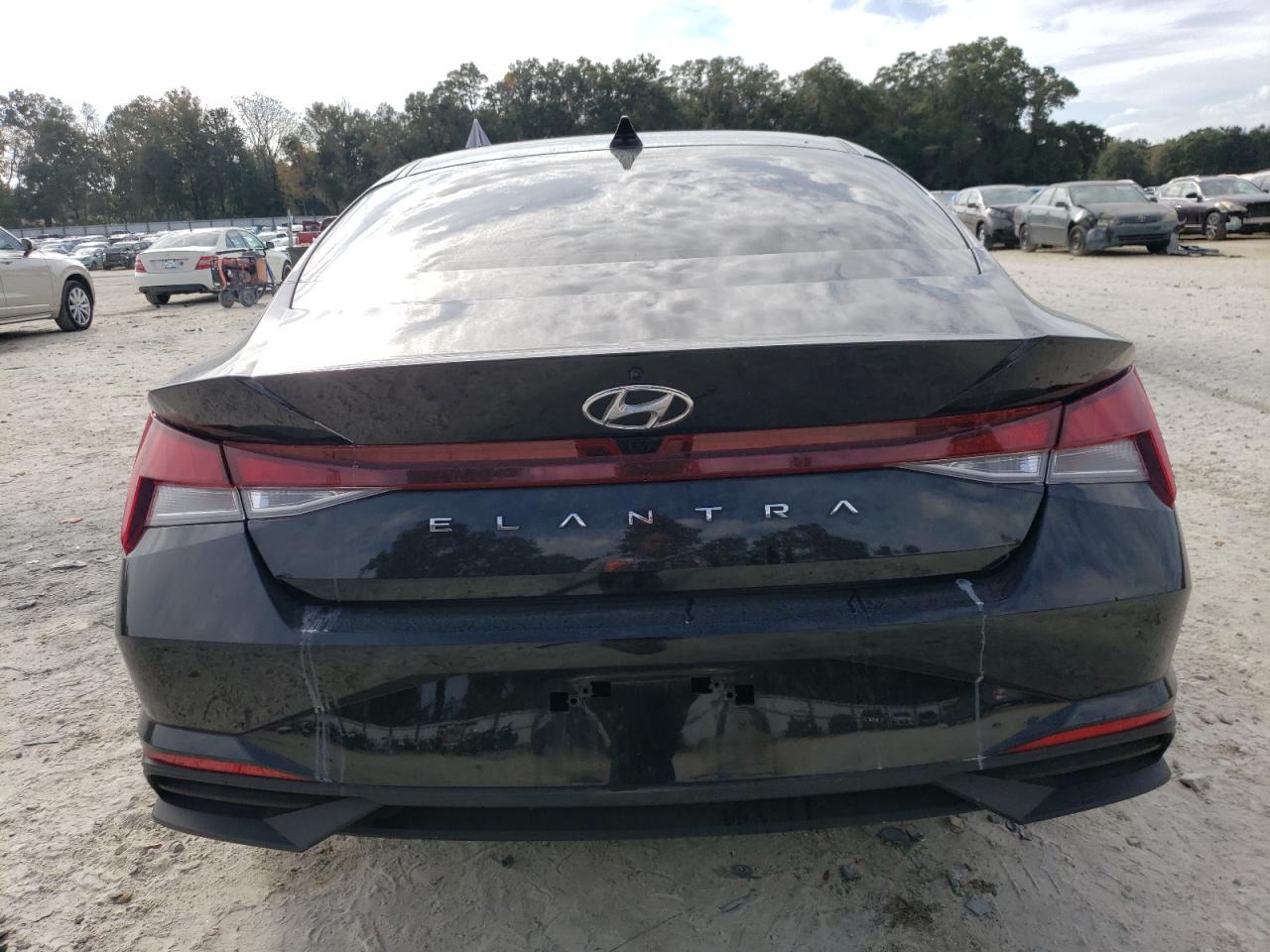 2022 HYUNDAI ELANTRA SE - Фото 6