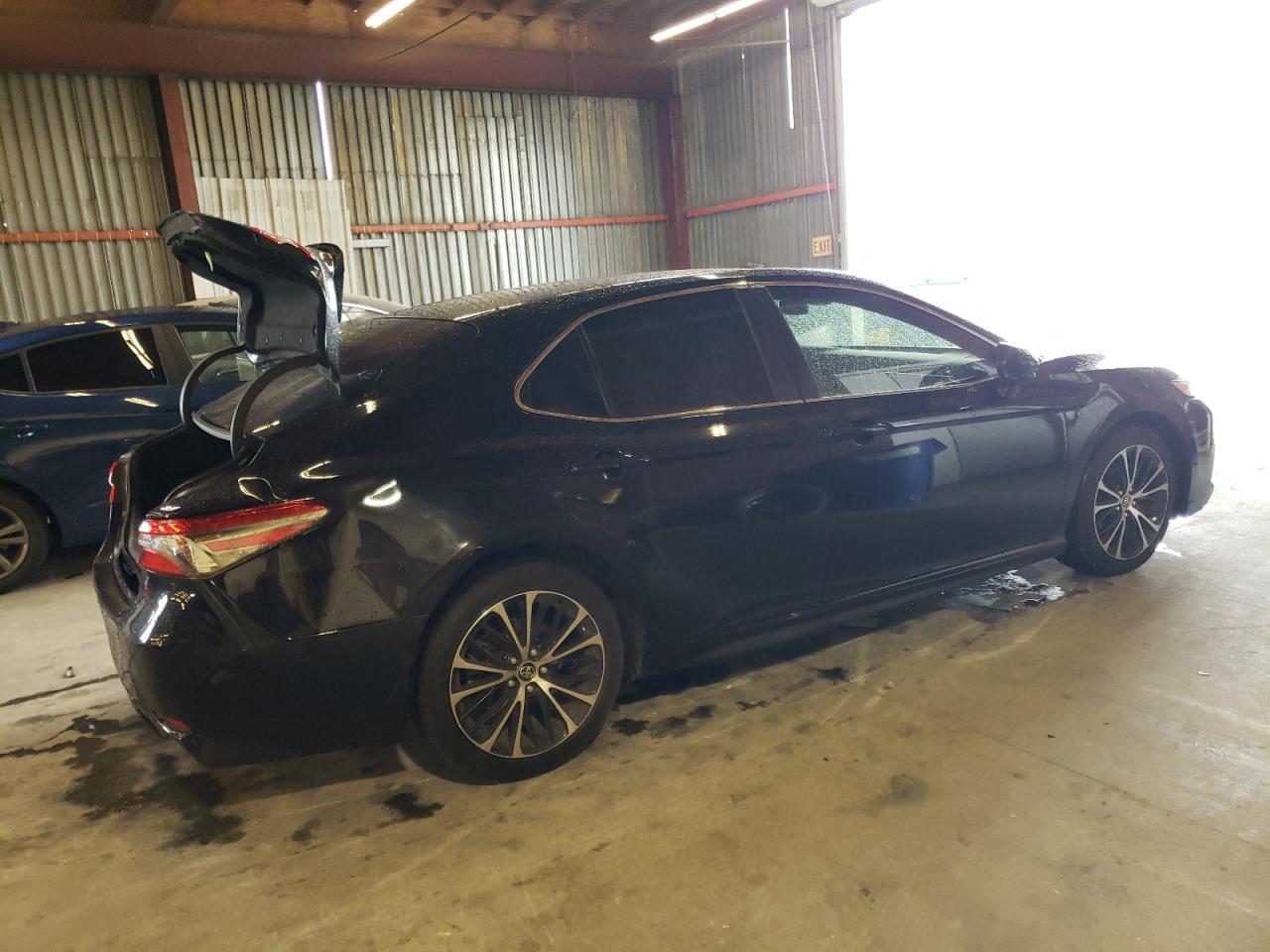 2018 TOYOTA CAMRY L - Image 3