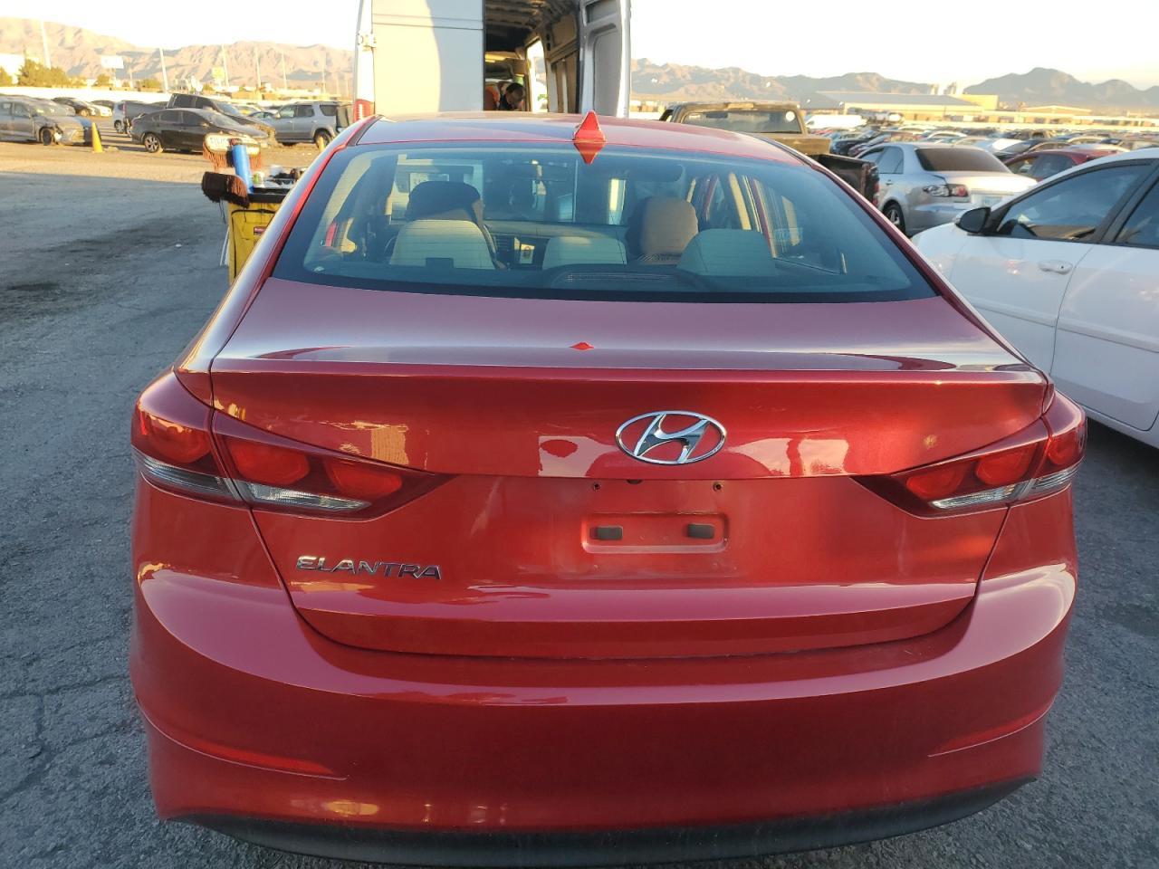 2017 HYUNDAI ELANTRA SE - Image 6