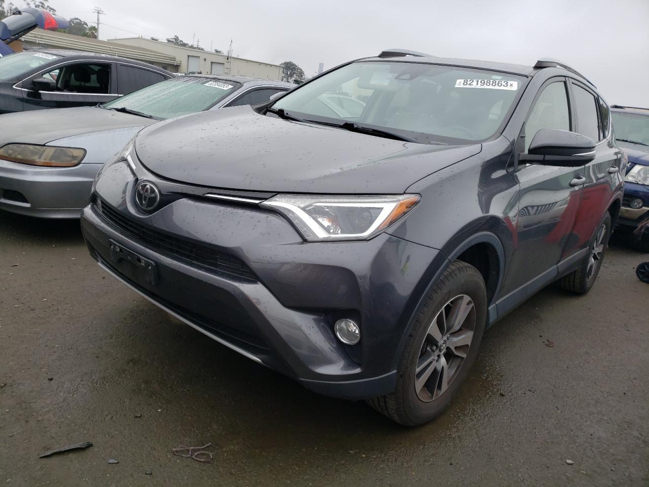 2017 TOYOTA RAV4 XLE