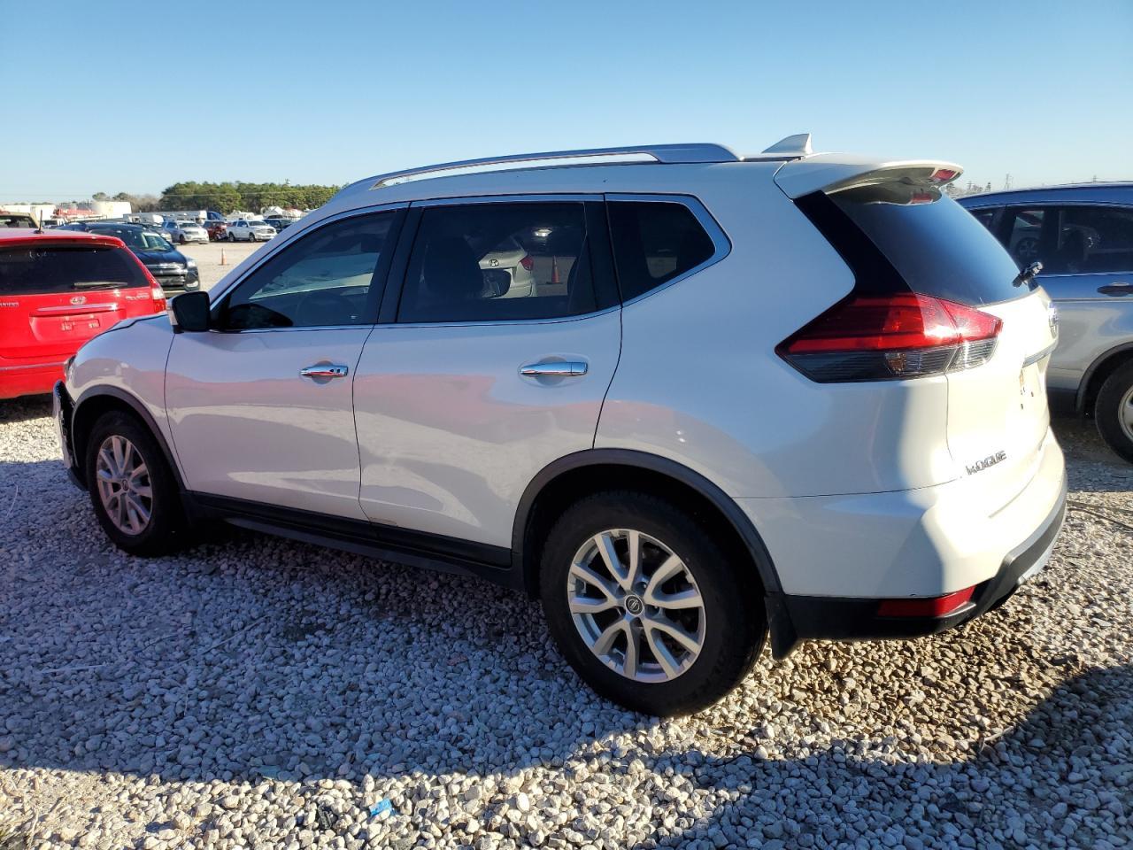 2017 NISSAN ROGUE S - Фото 2