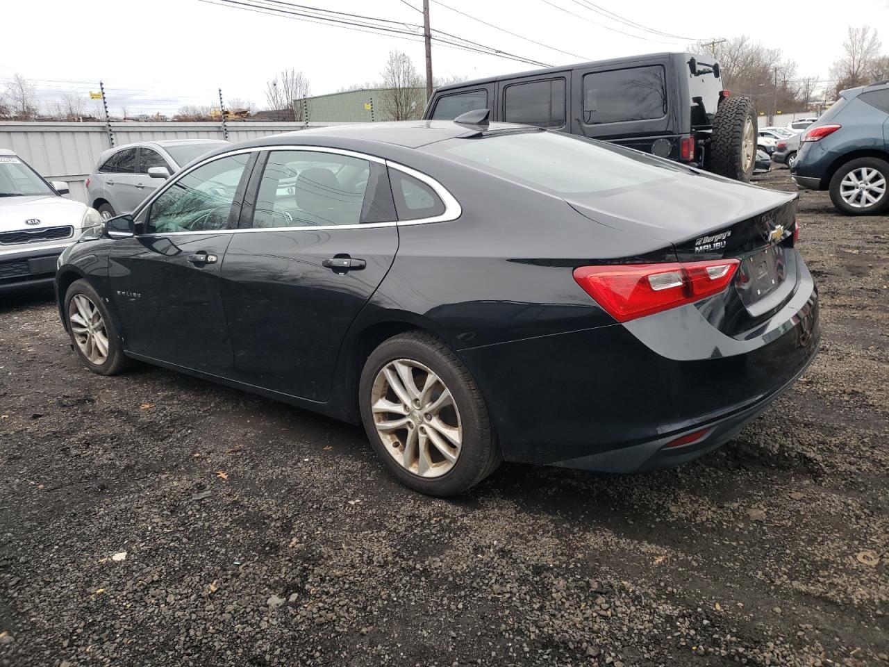 2017 CHEVROLET MALIBU LT - Image 2